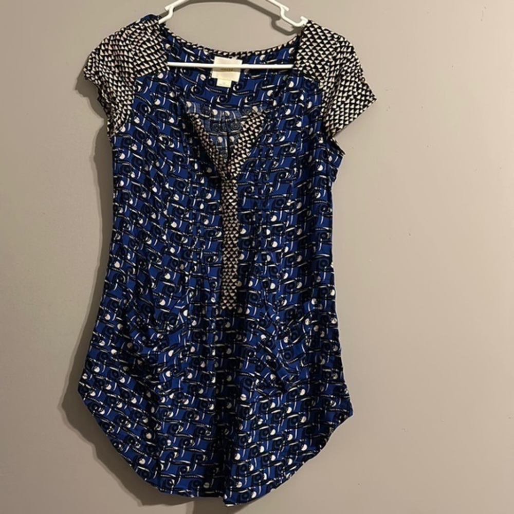 Ladies adorable Maeve top. A